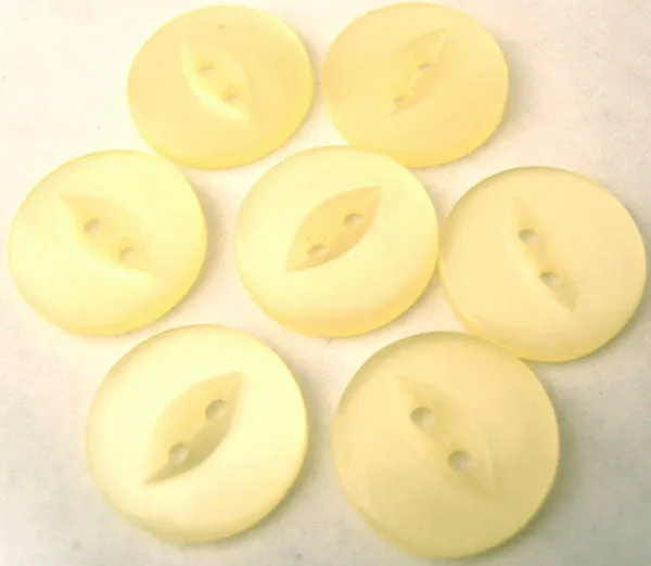B0802 16mm Ivory Cream Polyester Fish Eye Button