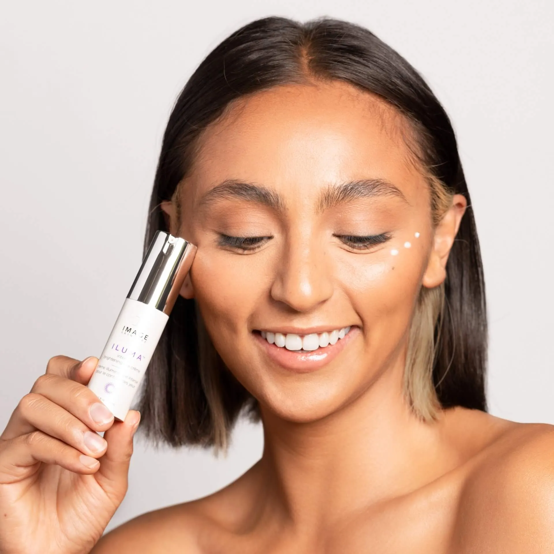 ILUMA intense brightening eye crème